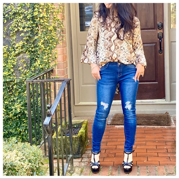 #25 BEST FITTING SLIGHTLY RIPPED SKINNY JEANS - Picture 8 of 8